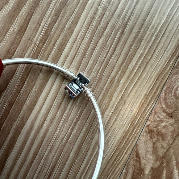 NWT Pandora Sparkling Barrel Clasp Bangle Charm Bracelet - Picture 9 of 11